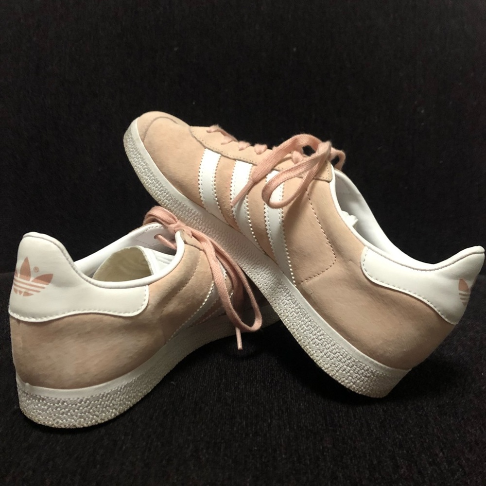 Adidas Gazelle rose suede tennis shoes